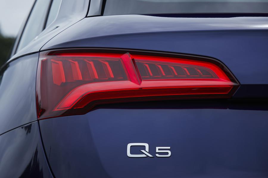 Детали экстерьера Audi Q5 TFSI Quattro S-Line 2017 года  (JP) (фото 13 из 18)